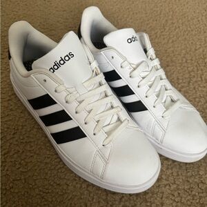 Adidas Women’s Grand Court 2.0